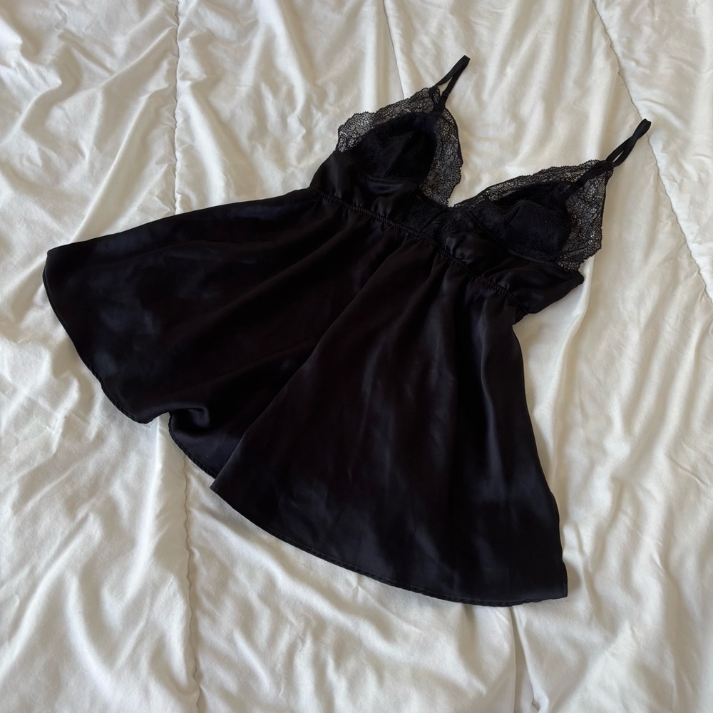 Victoria's Secret Black Lace Chemise Intimates Sleepwear